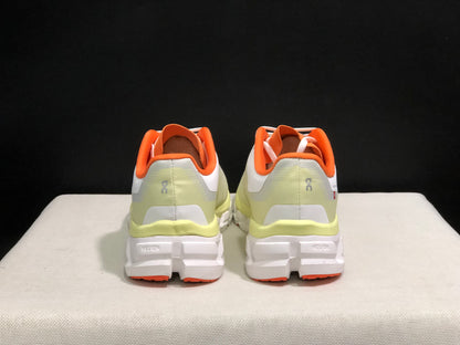 On Running Cloudflow 4 Shock-Absorbing And Wear-Resistant Running Shoes White/Hay