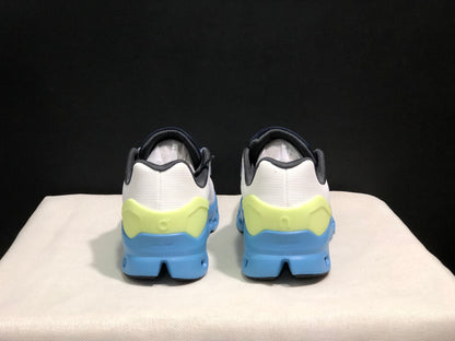 On Running Cloudstratus Breathable Support Running Shoes Frost/Niagara