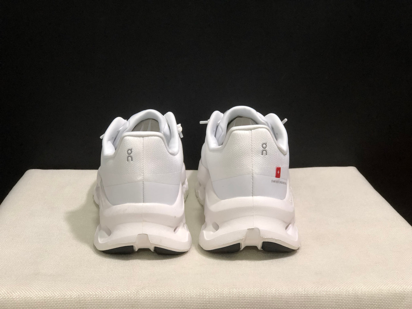 On Running Cloudtilt Durable Casual Life Shoes White/Rainbow Colors