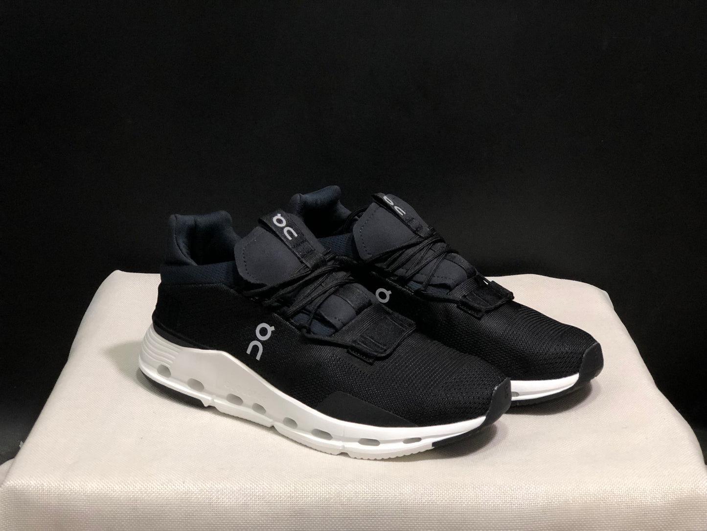 On Running Cloudnova Lightweight Sports Casual Shoes Black