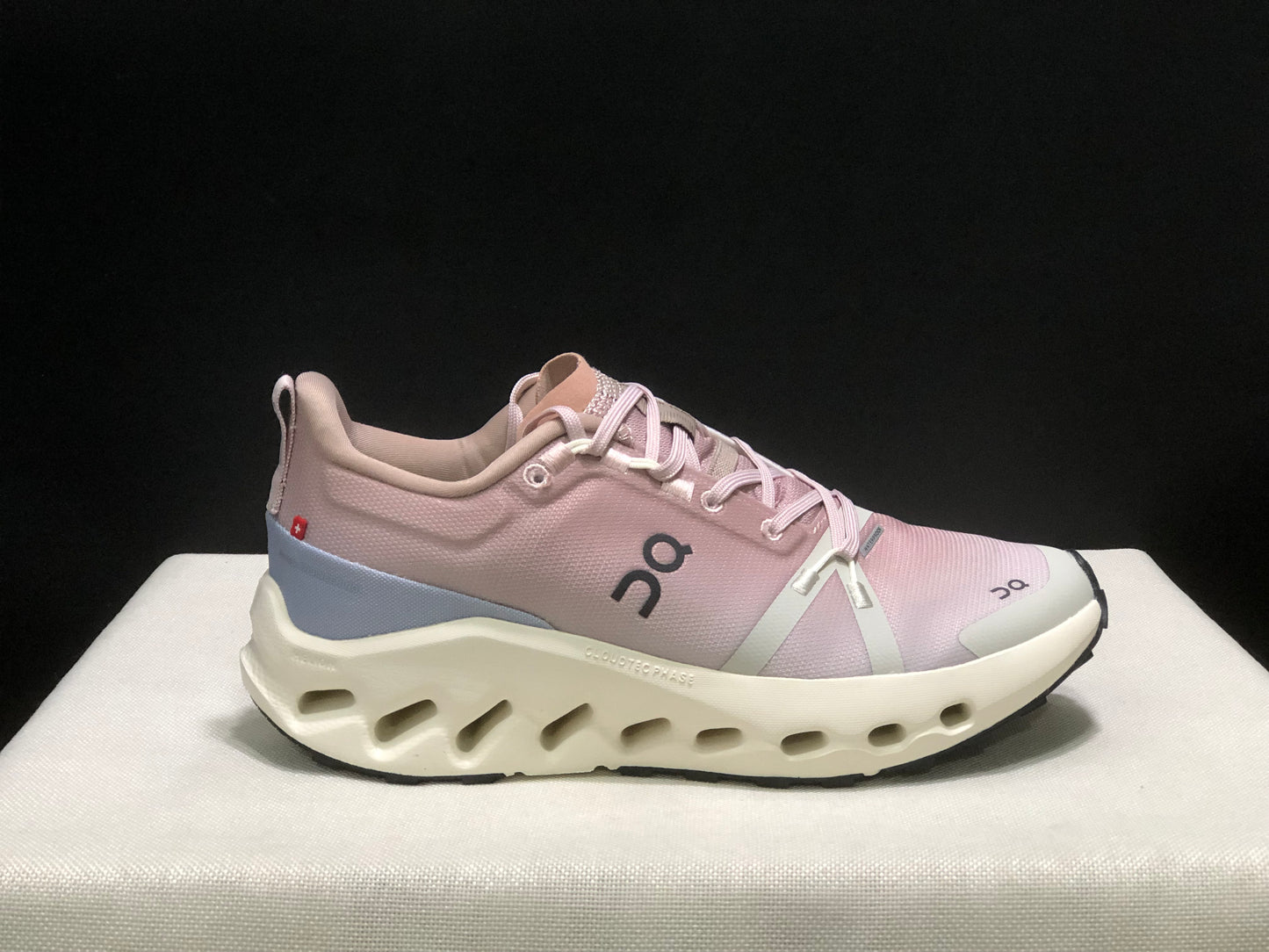 On Running Cloudsurfer Trail Waterproof Comfortable And Breathable Running Shoes Desert/Wolf