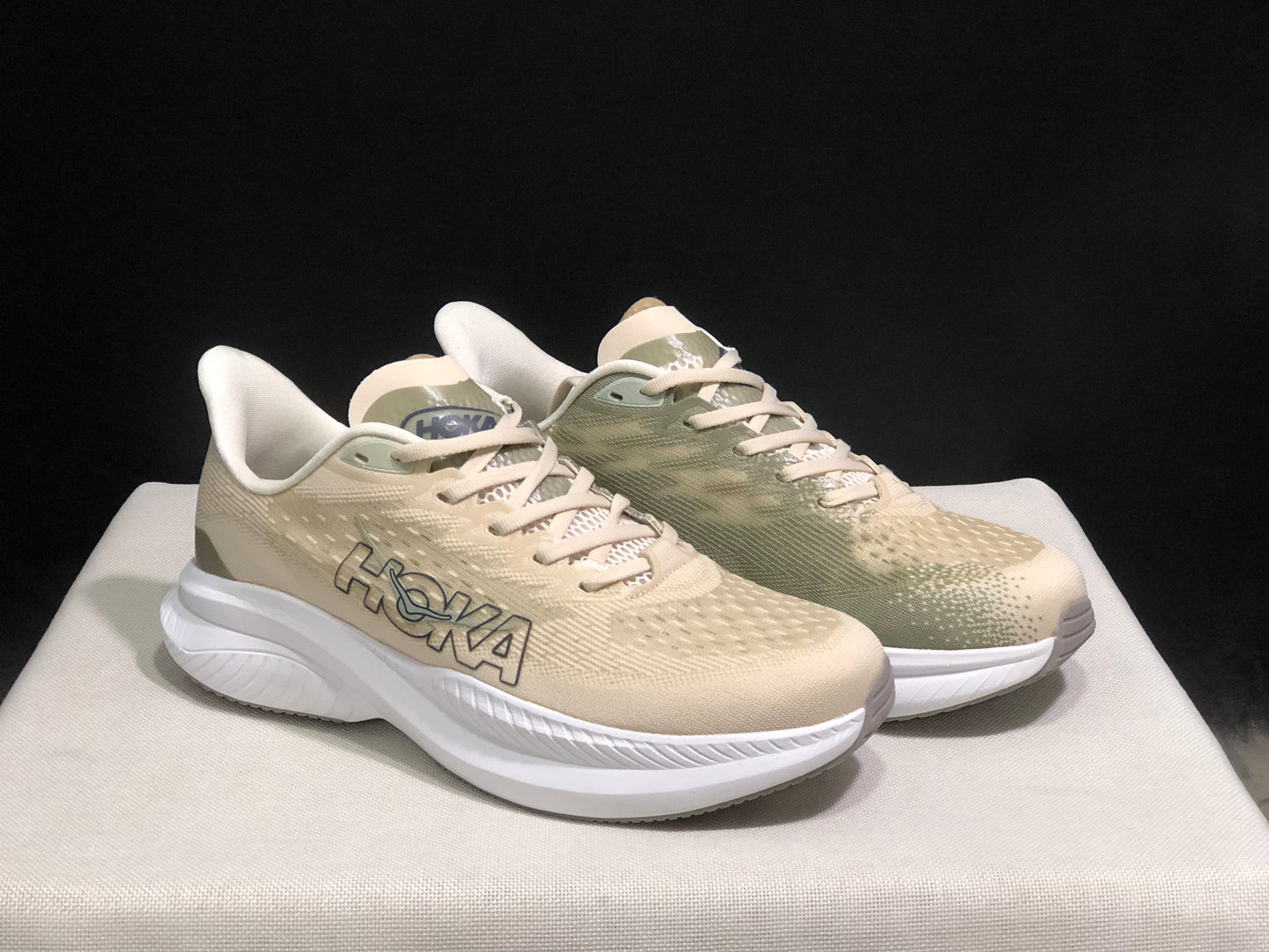 Hoka One One Mach 6 Wear-resistant Breathable Low-top Running Shoes Sneakers Beige