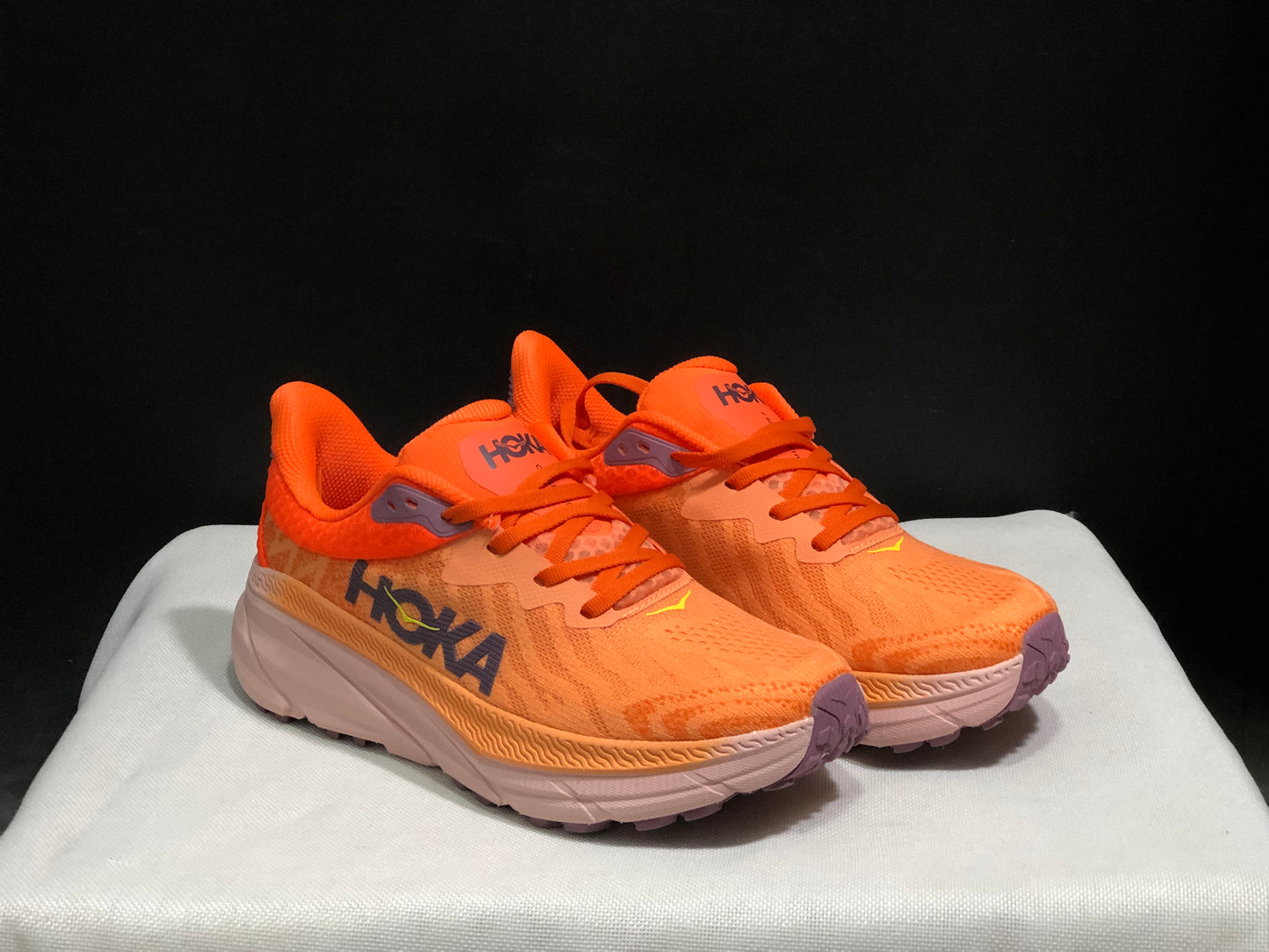 Hoka One One Challenger 7 Shock-absorbing Breathable Running Shoes Sneakers Orange