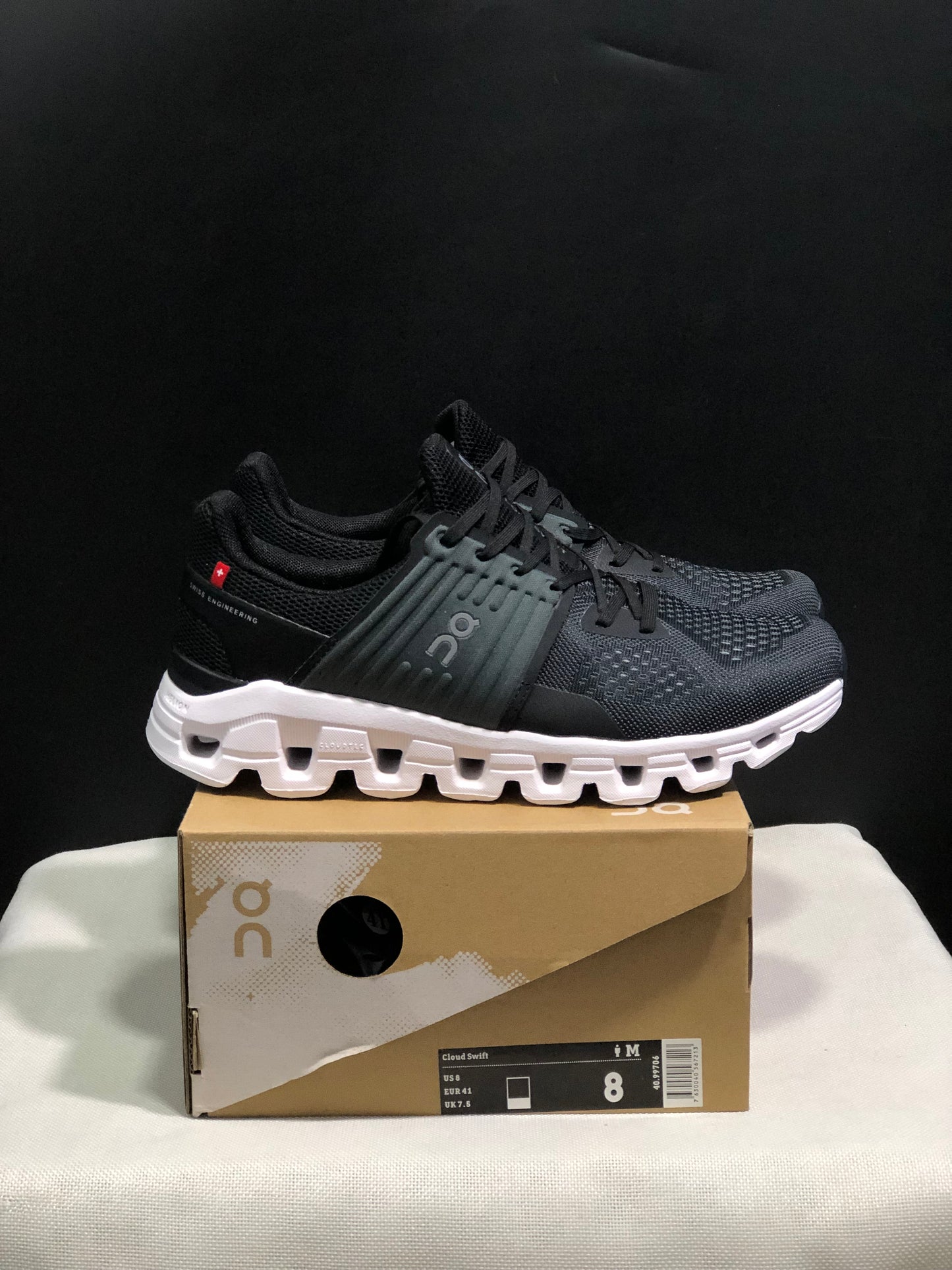 On Running Cloudswift Cushioning Running Shoes Black/White