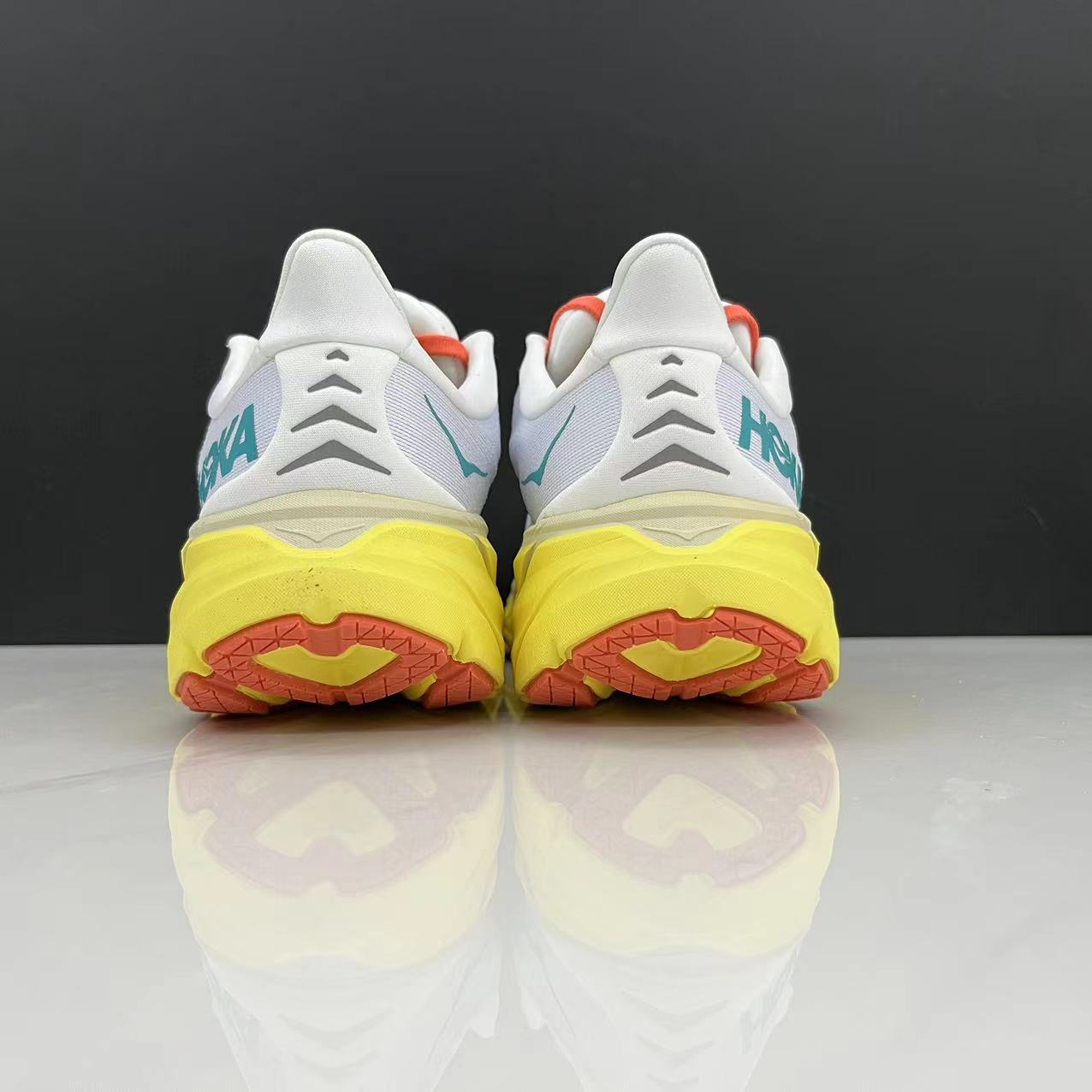 Hoka One One Clifton 8 Fashion Shoes Shock-absorbing Sneakers White/Yellow