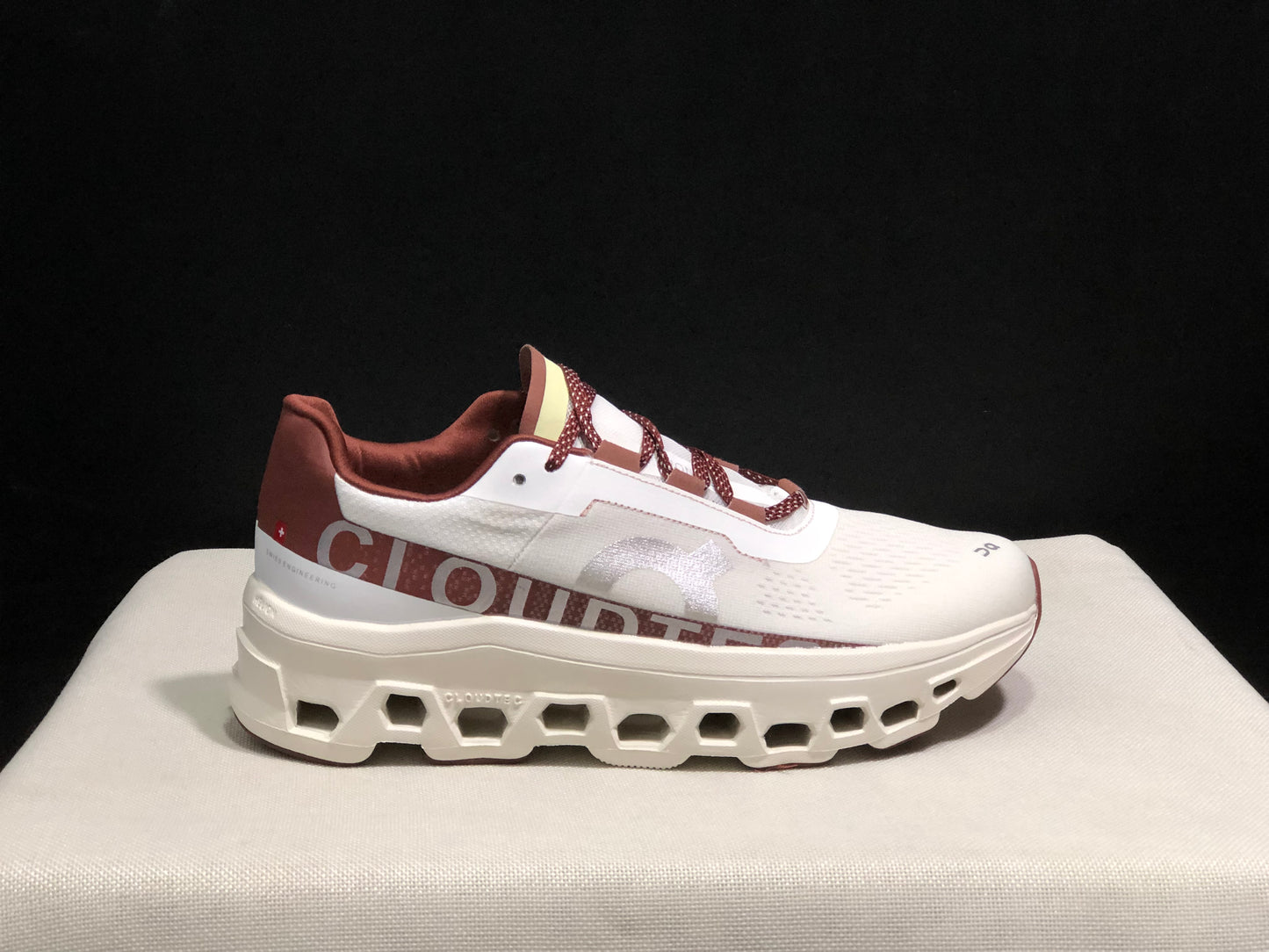 On Running Cloudmonster CNY Shock-Absorbing And Anti-Slip Sports Shoes Year Of The Dragon Special Edition Reddish Brown/White