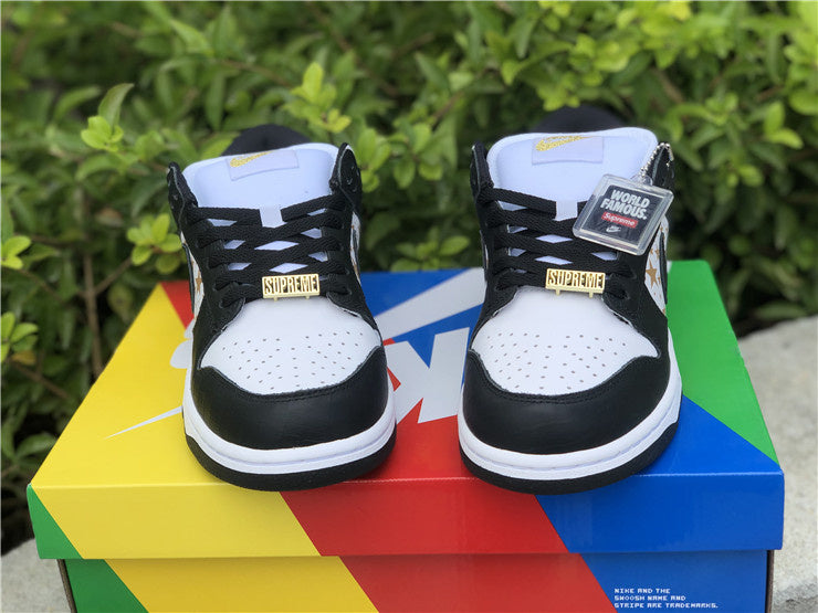 Nike SB Dunk Low Supreme Black Stars Sneakers
