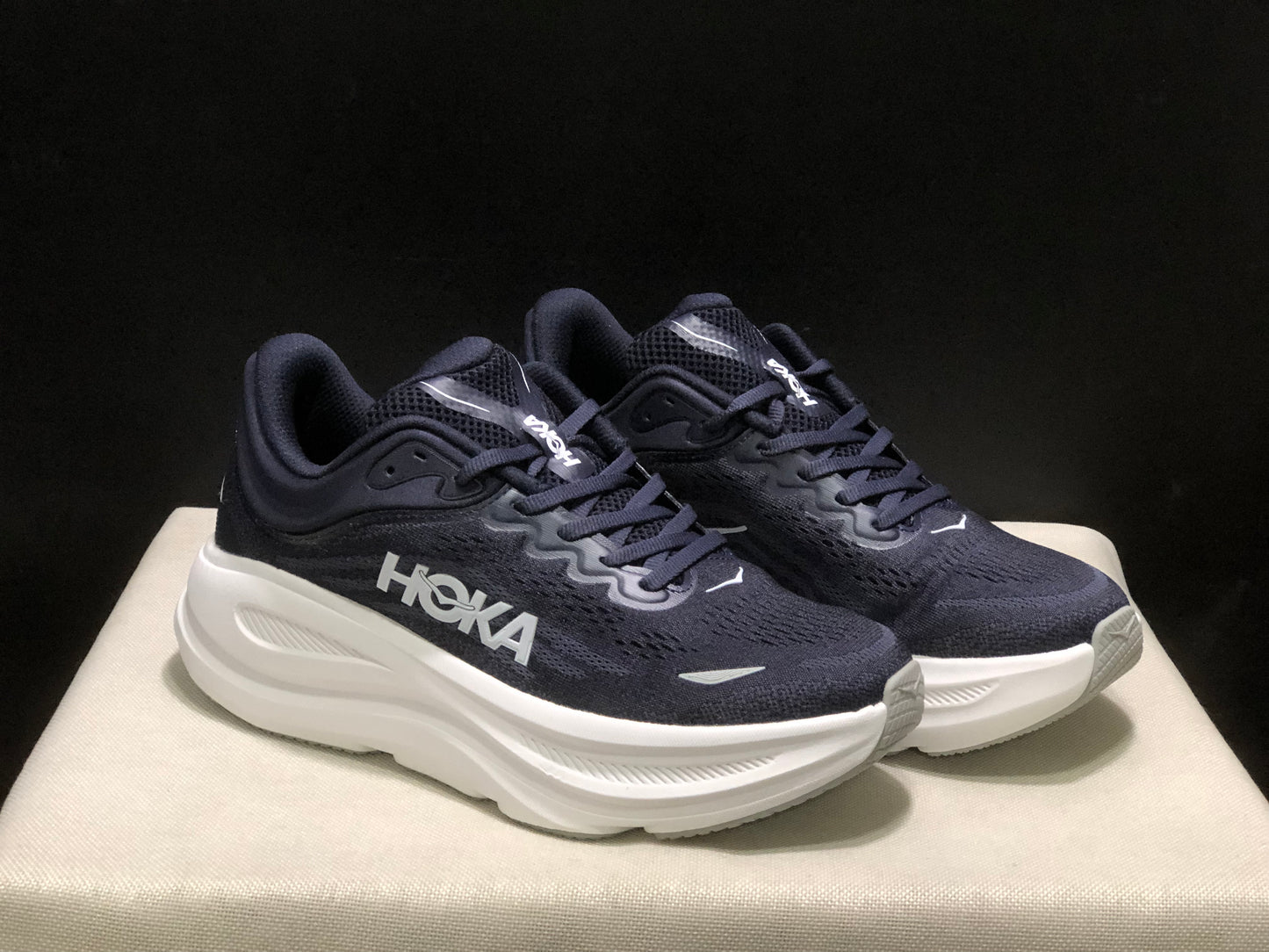 Hoka One One Bondi 9 Comfortable Low-top Running Shoes Sneakers Dark Purple