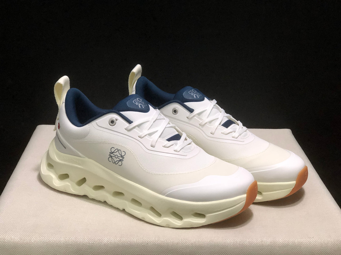 LOEWE x On Running Cloudtilt 2.0 Casual Sports Shoes White/Milk Green