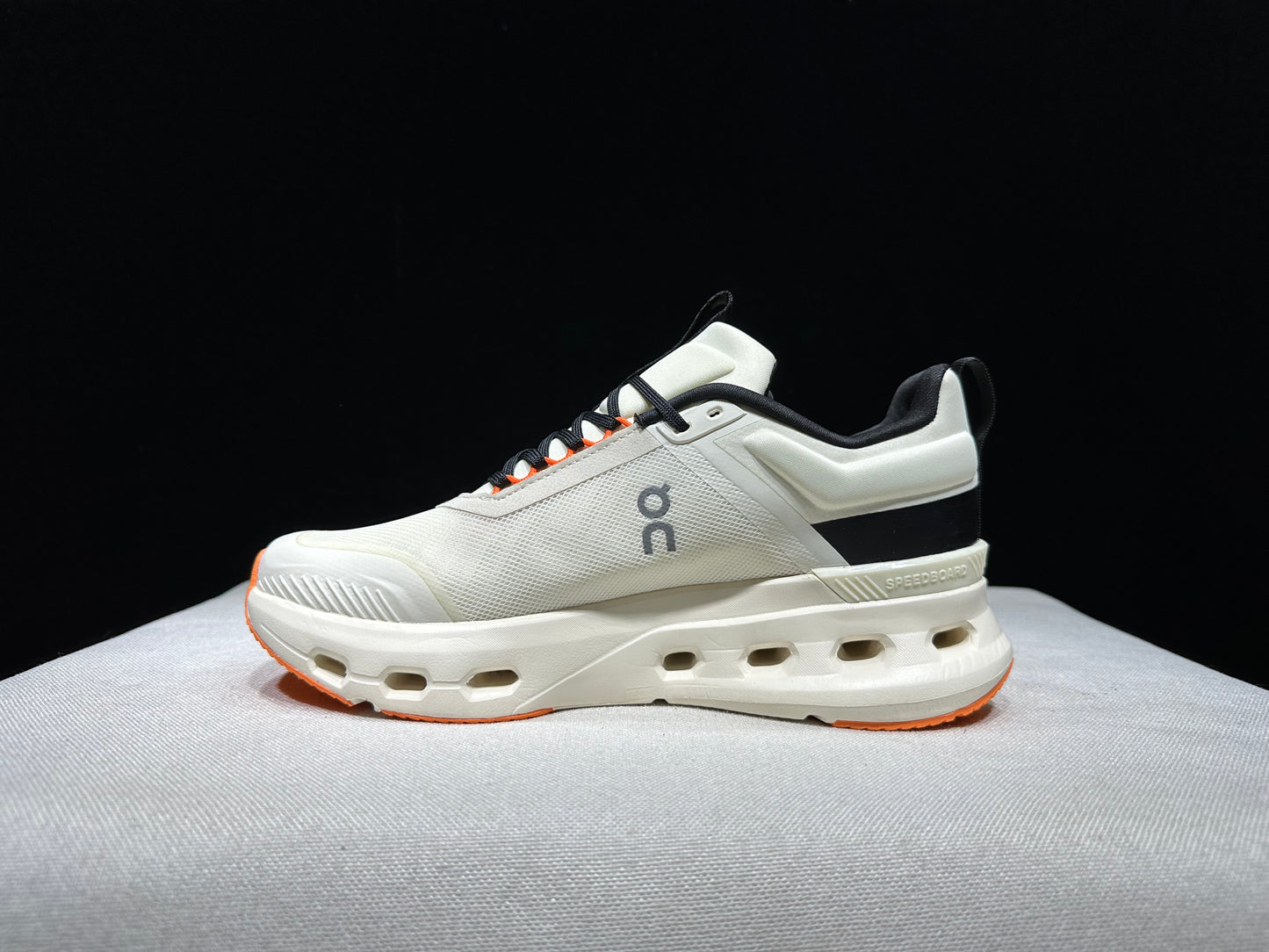 On Running Cloudnova X Comfortable Anti-Slip Running Shoes Ivory White