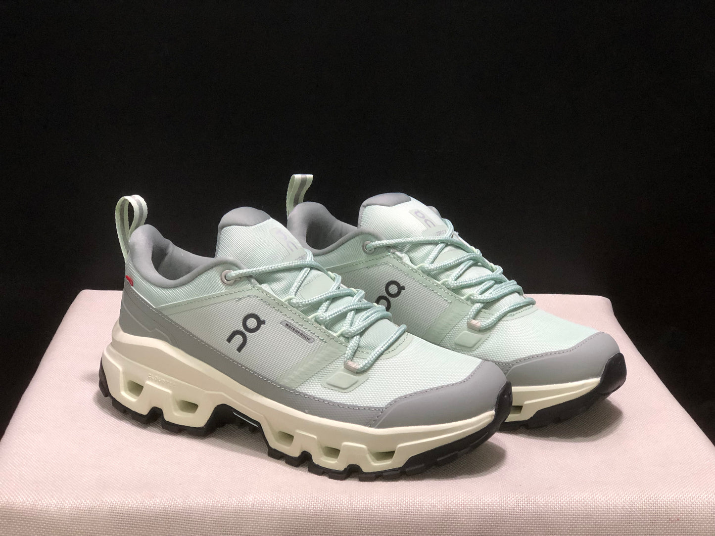 On Running Cloudrock Low WP Hiking Outdoor Shoes Mint/Green