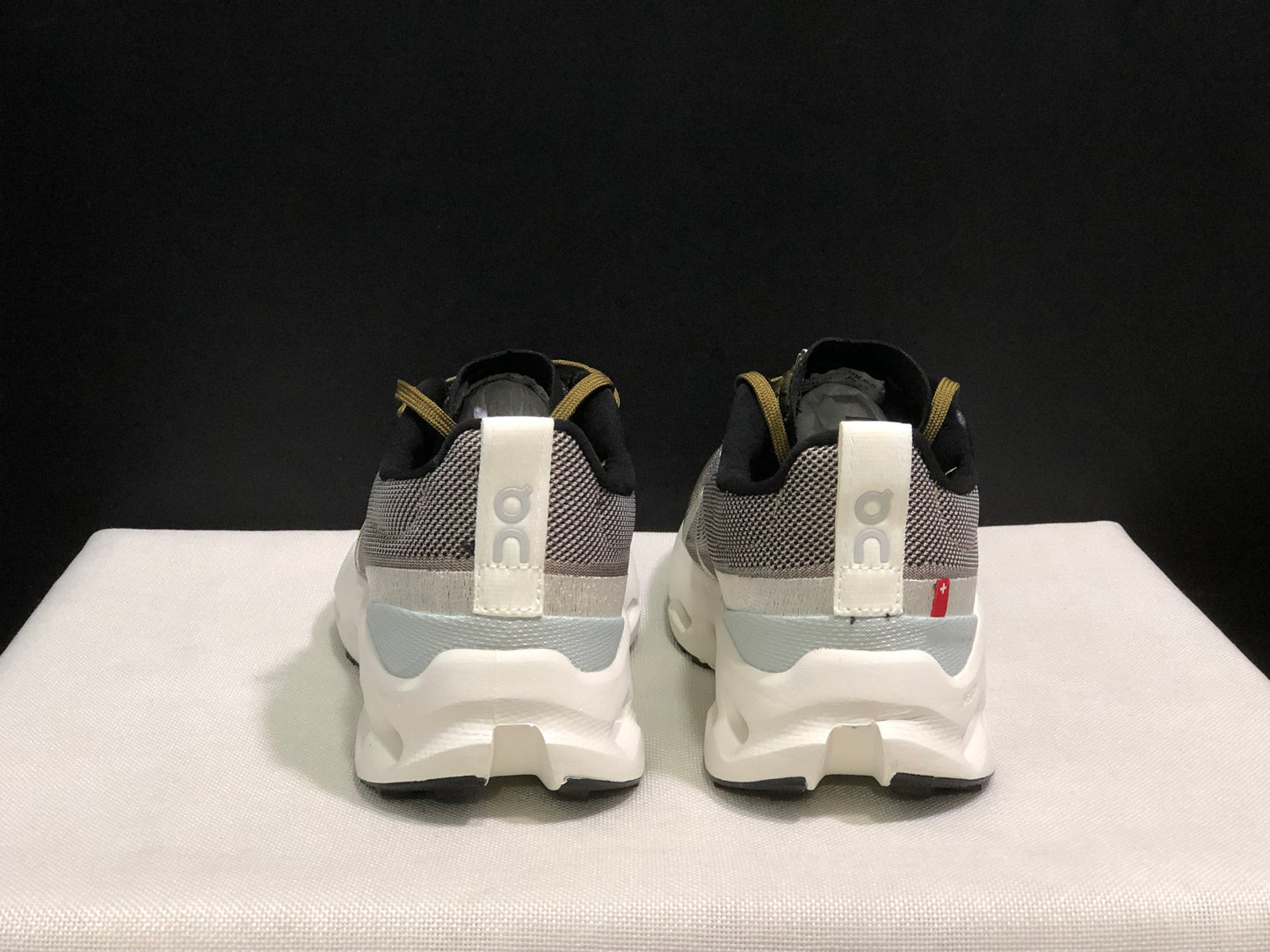 On Running Cloudsurfer Trail Waterproof Comfortable And Breathable Running Shoes Tan
