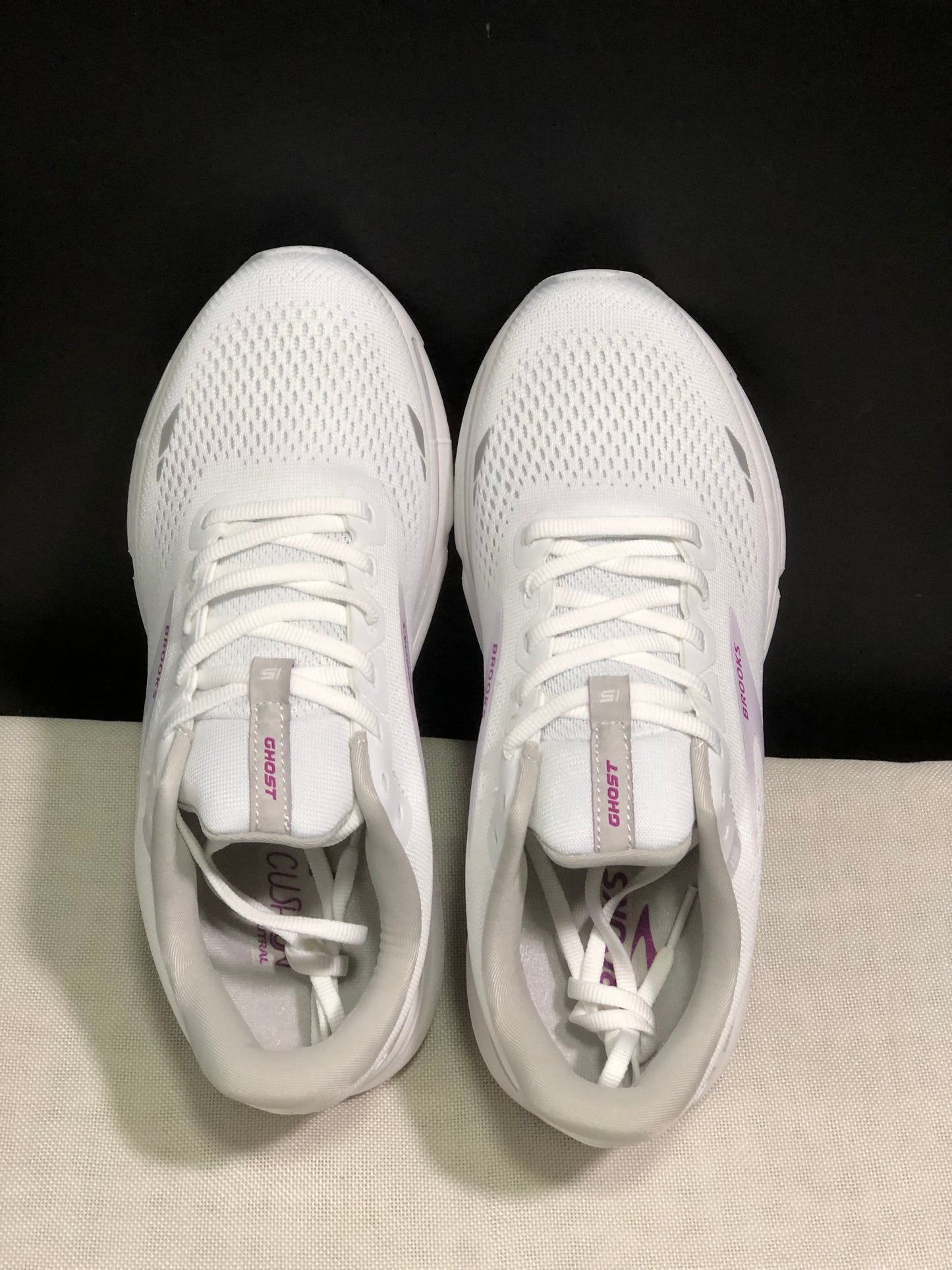 Brooks Ghost 15 Shock-absorbing Wear-resistant Low-top Running Shoes White Rose Red