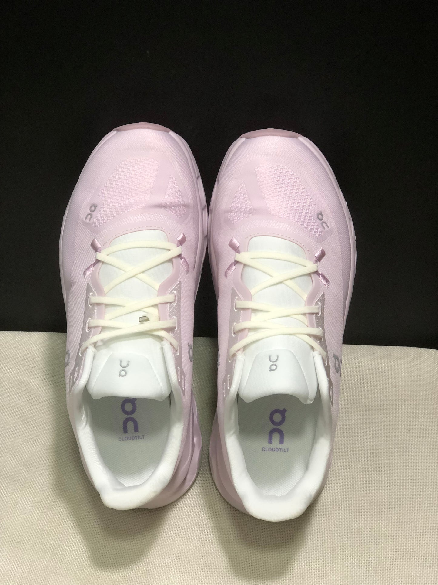 On Running Cloudtilt Durable Casual Life Shoes Ivory/Orchid
