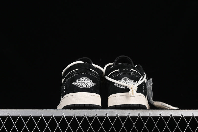 Nike Air Jordan 1 Retro Low Black Sole White Black Sneakers
