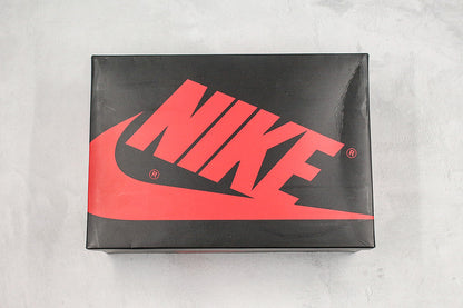 Nike Air Jordan 1 Retro High-Top Obsidian UNC 2019 Blue Sneakers