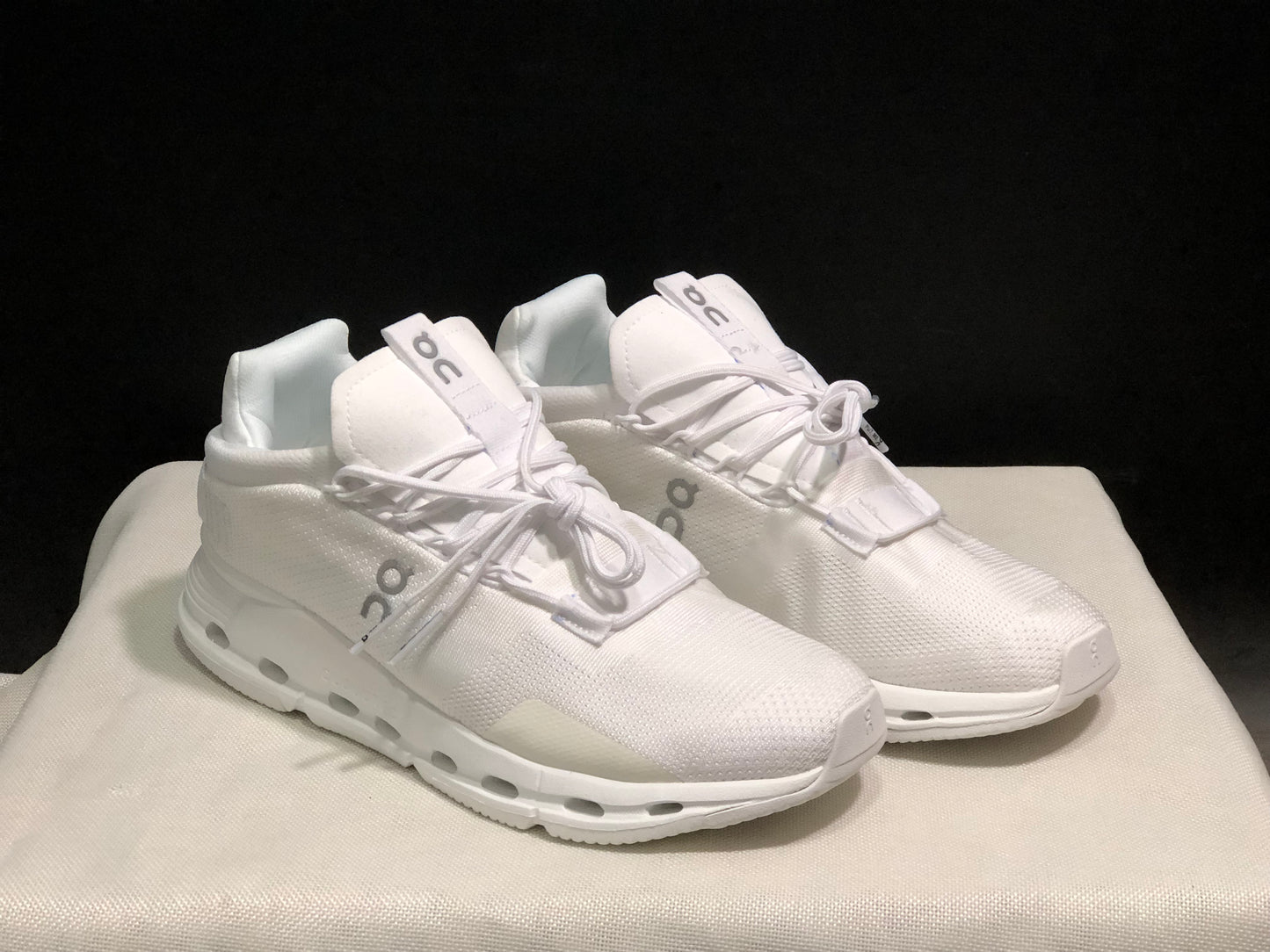 On Running Cloudnova Lightweight Sports Casual Shoes All White