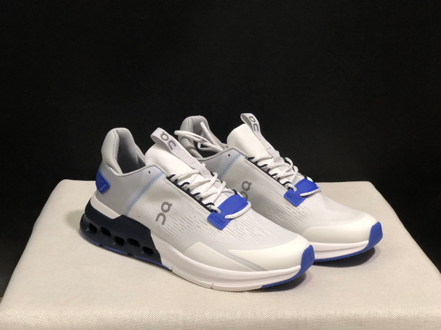 On Running Cloudnova Flux Comfortable Running Shoes White/Blue