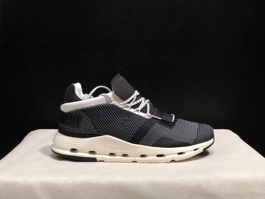 On Running Cloudnova Lightweight Sports Casual Shoes Black/White