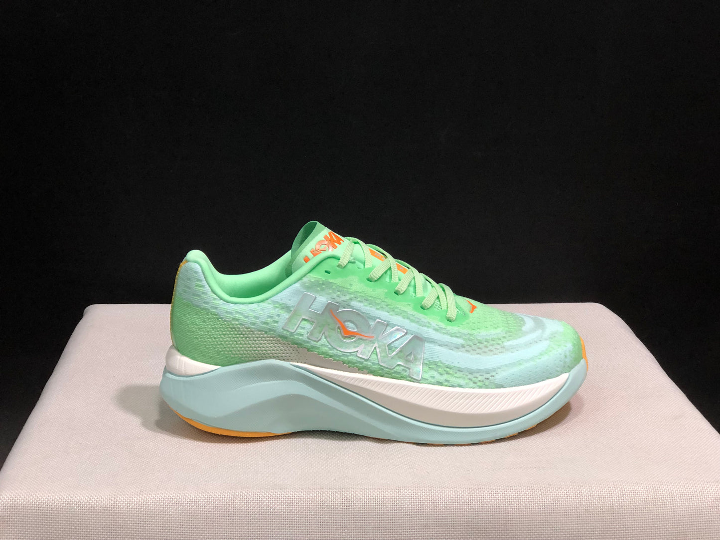 Hoka One One Mach X Low-top Running Shoes Sneakers Fluorescent Green