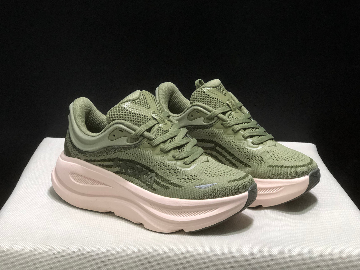 Hoka One One Bondi 9 Comfortable Low-top Running Shoes Sneakers Green