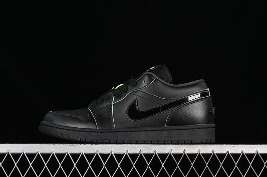 Nike Air Jordan 1 Low Black Cat Pure Black Sneakers