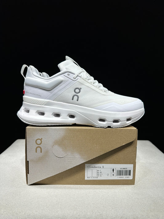 On Running Cloudnova X Comfortable Anti-Slip White Running Shoes