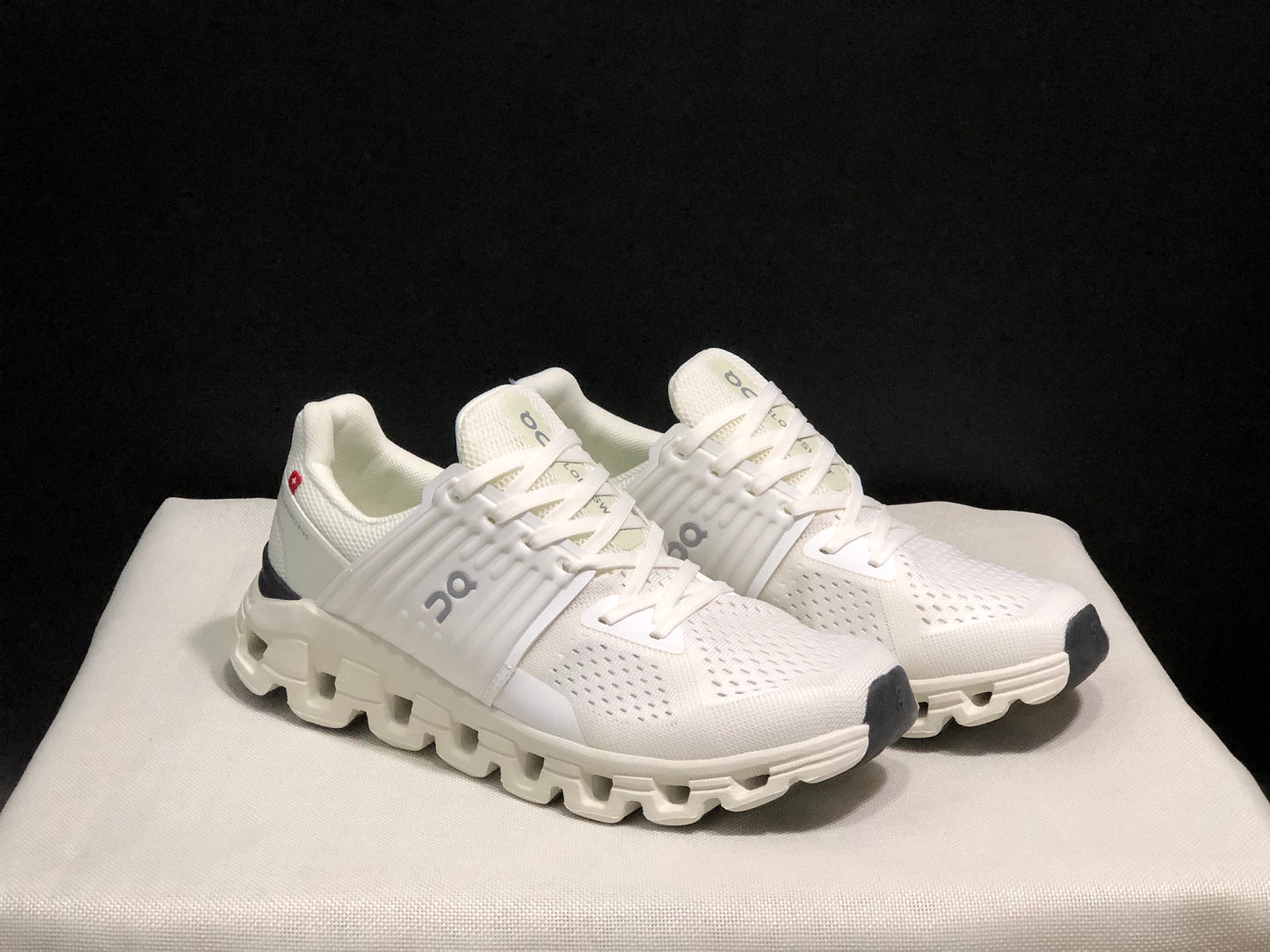 On Running Cloudswift Cushioning Running Shoes Ivory