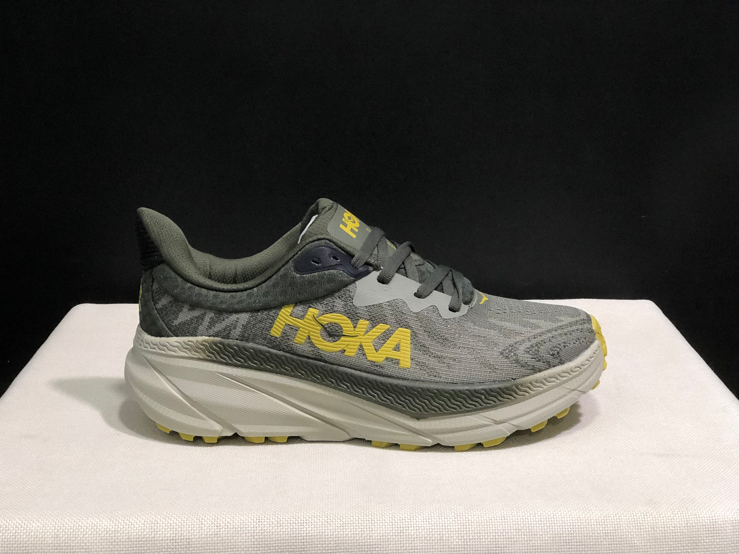 Hoka One One Challenger 7 Shock-absorbing Breathable Running Shoes Sneakers Taupe