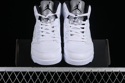 Nike Air Jordan 5 Retro Metallic SilverI White Sneakers