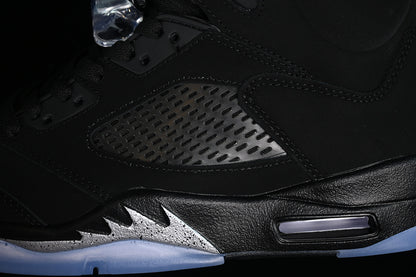 Nike Air Jordan 6 Retro Silver Black Sneakers