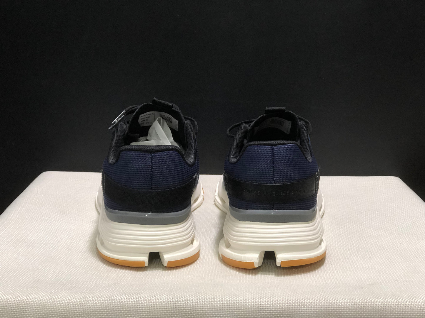 On Running Cloudnova Form 2 Fashionable Casual Running Shoes Mignight/Ivory