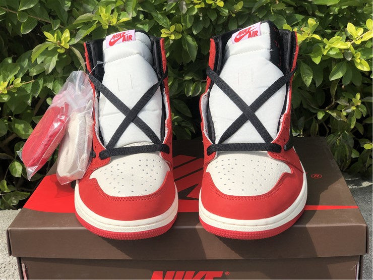 Nike Air Jordan 1 Retro High OG Travis Scott Red Sneakers