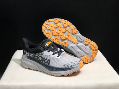 Hoka One One Challenger 7 Shock-absorbing Breathable Running Shoes Sneakers White