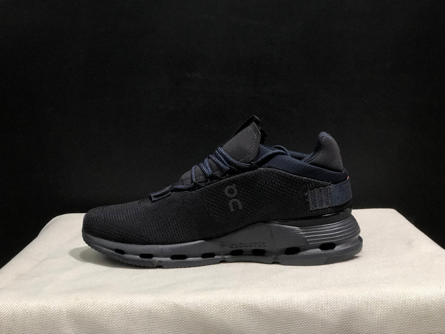 On Running Cloudnova Lightweight Sports Casual Shoes Black/Eclipse