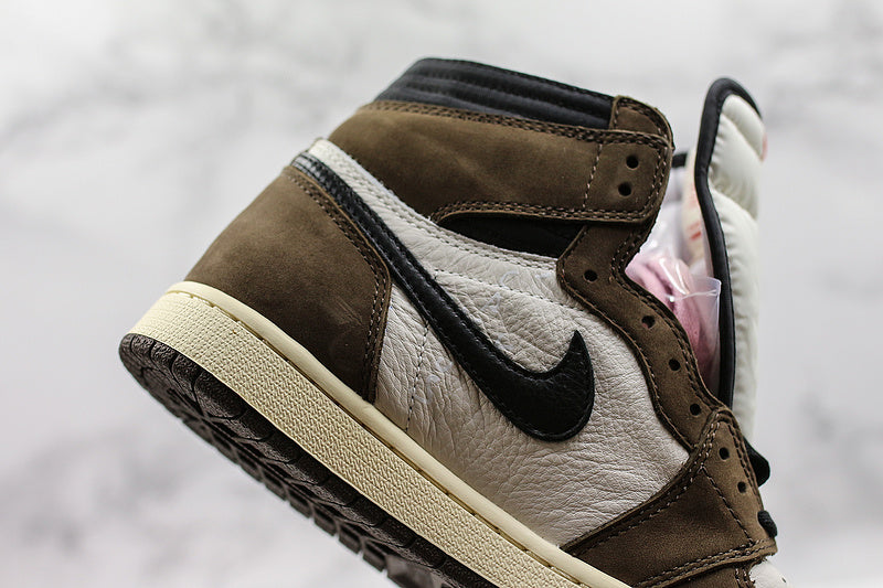 Nike Air Jordan 1 Retro High OG Travis Scott Dark Mocha Sneakers