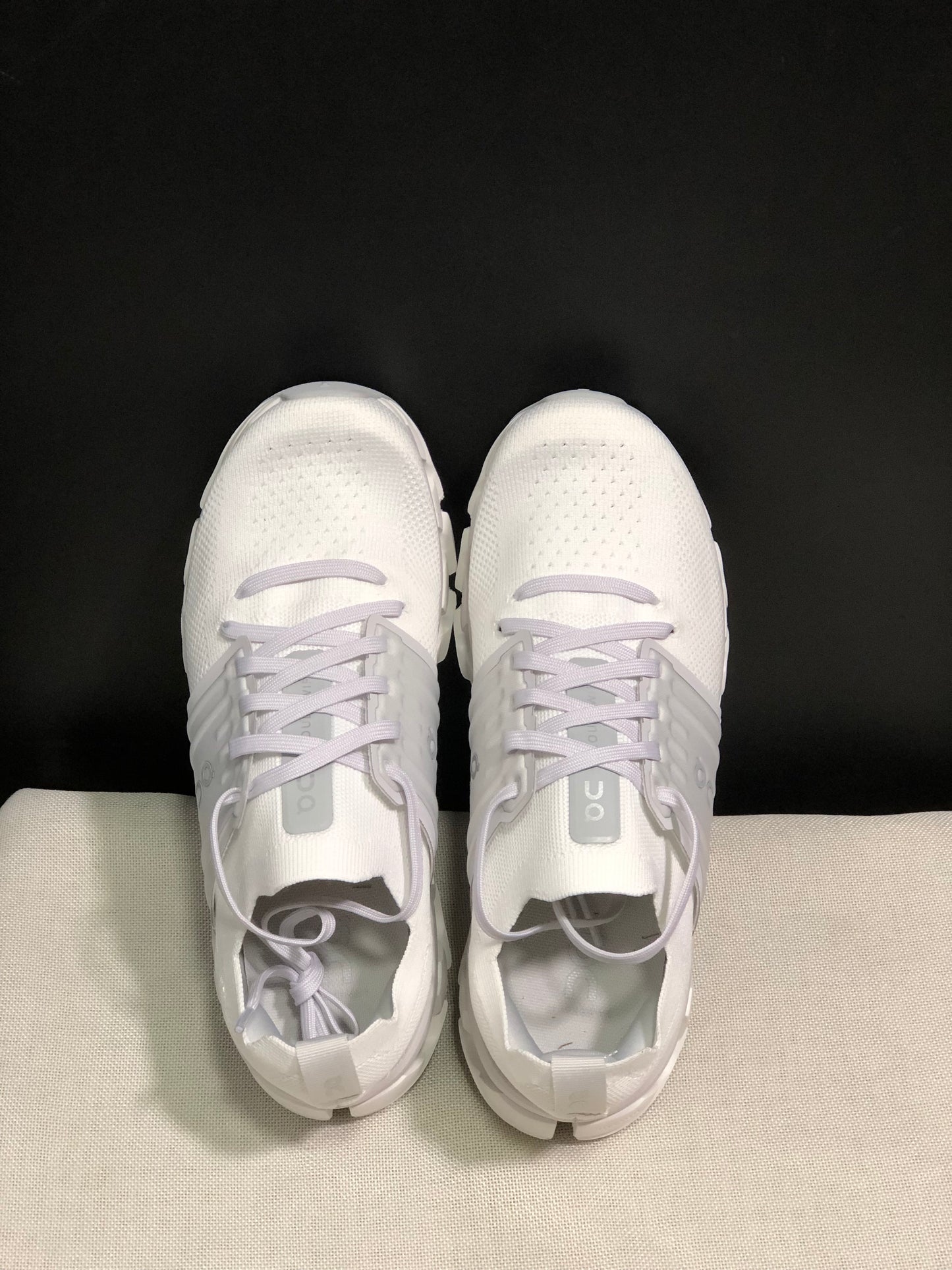 On Running Cloudswift 3 Trendy And Comfortable Running Shoes White/Frost