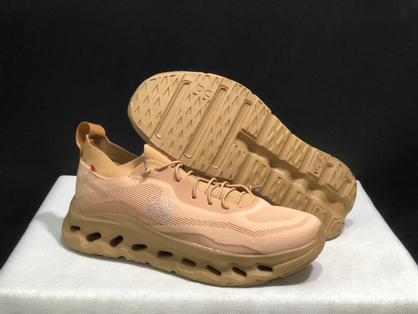 LOEWE x On Running Cloudtilt Running Shoes Co-Signed Edition Light Brown