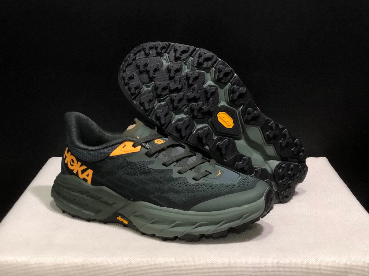 Hoka One One Speedgoat 5 Men's Trail Running Shoes Sneakers Black