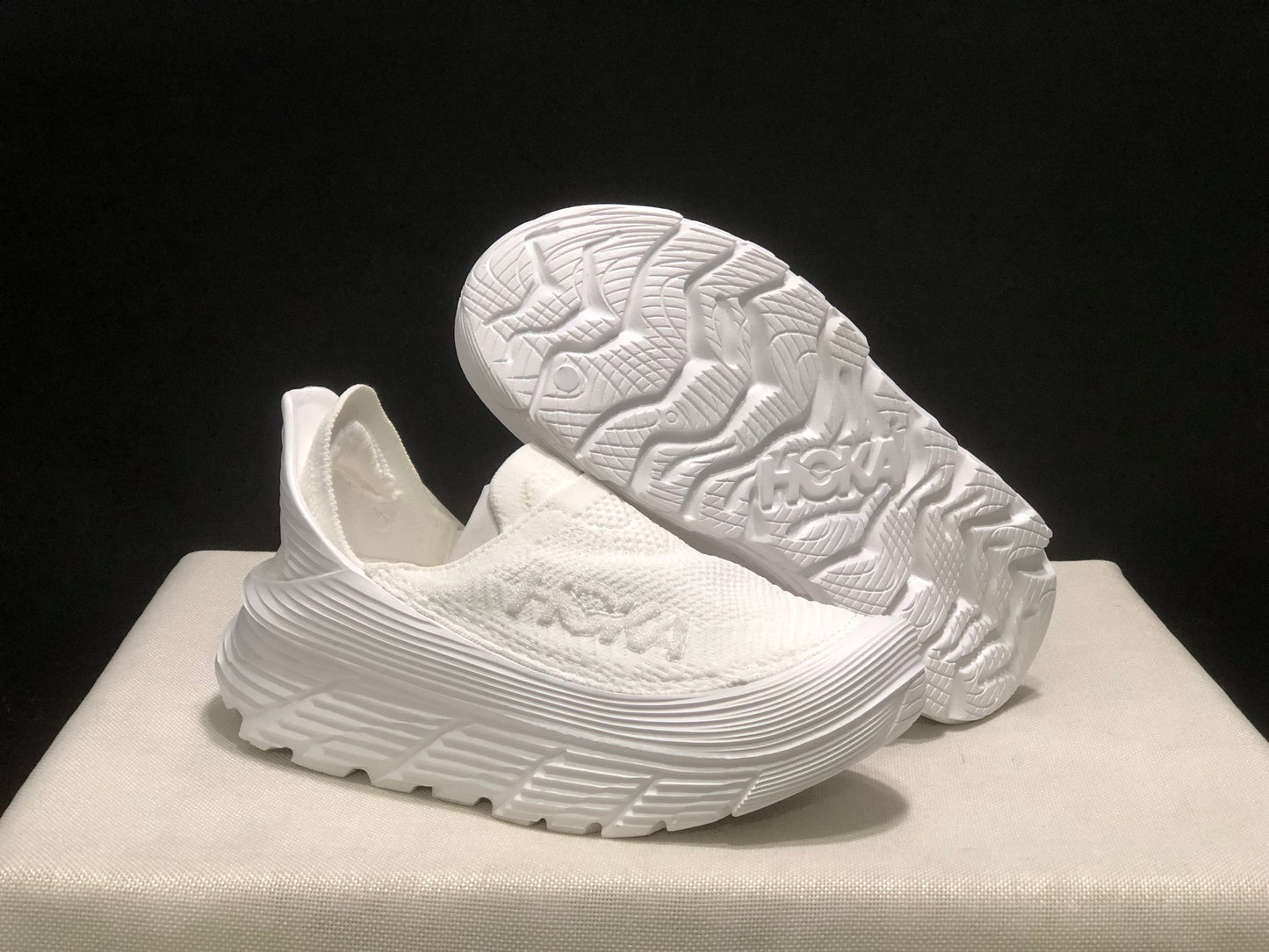 Hoka One One Restore TC Elastic Comfortable Low-top Running Shoes Sneakers White