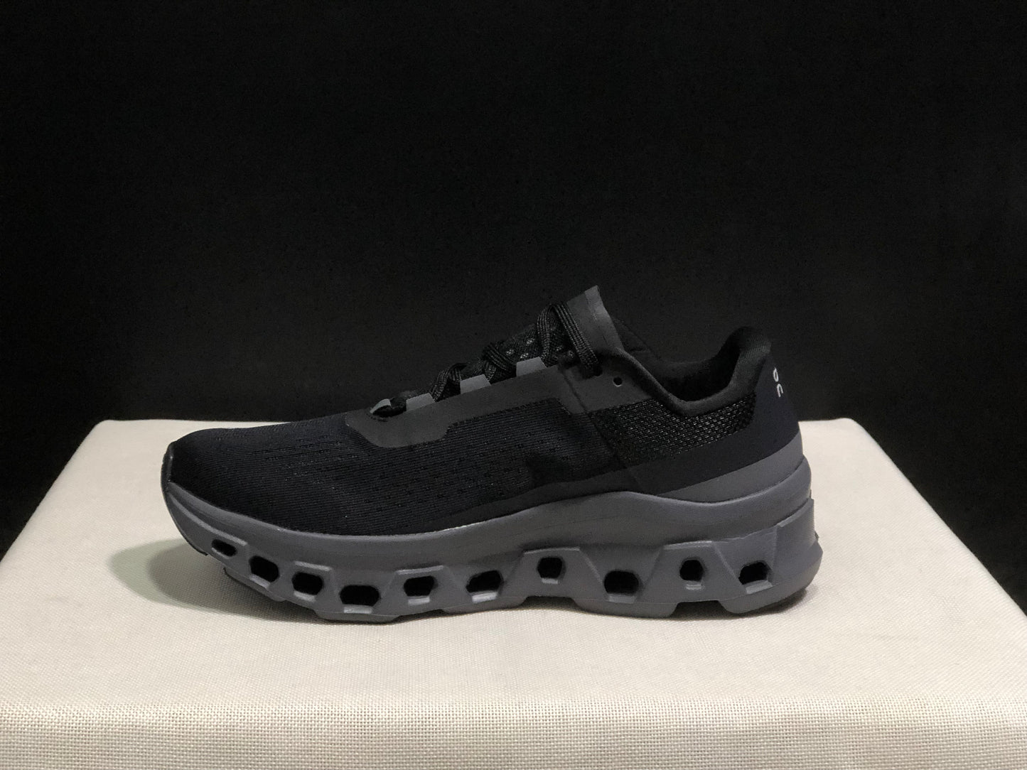 On Running Cloudmonster CNY Shock-Absorbing And Anti-Slip Sports Shoes Black