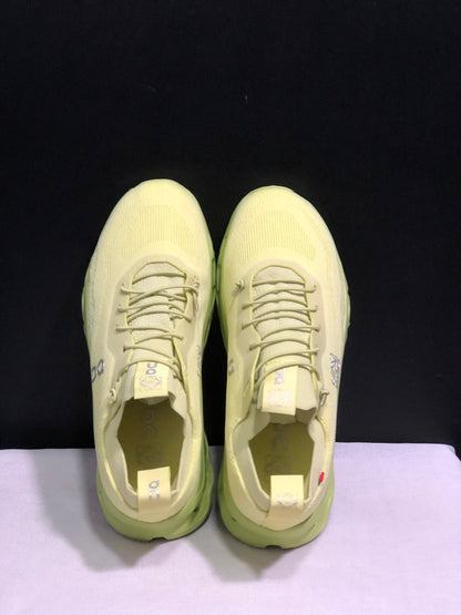 LOEWE x On Running Cloudtilt Running Shoes Co-Signed Edition Bright Yellow