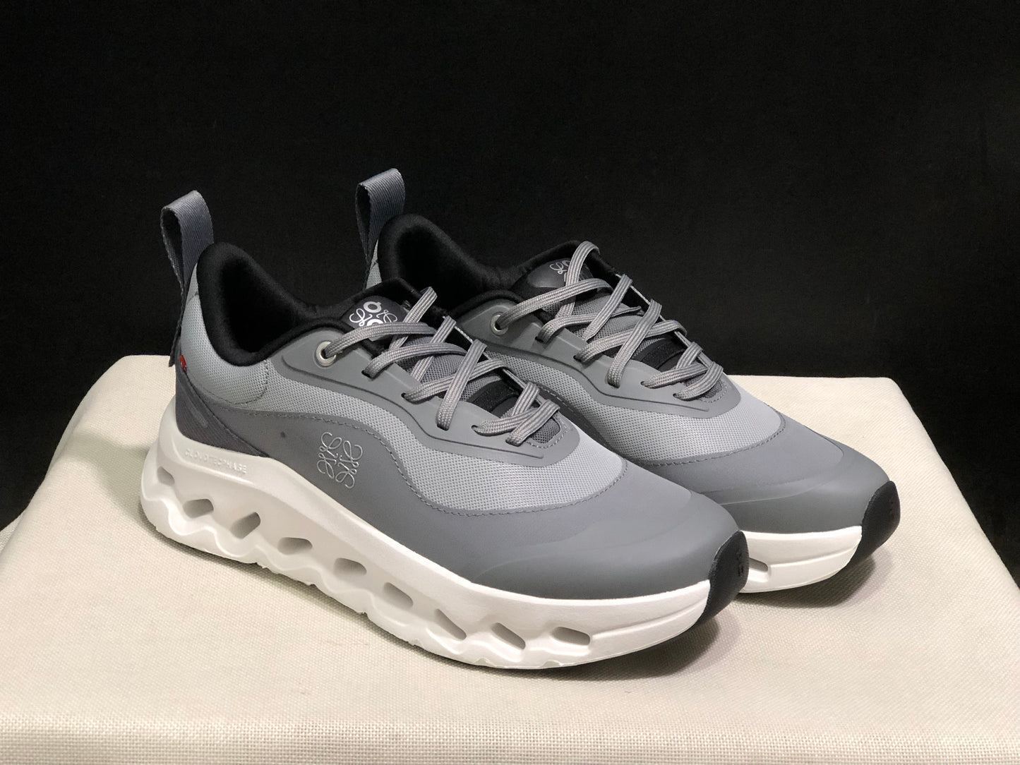 LOEWE x On Running Cloudtilt 2.0 Casual Sports Shoes Wolf Grey