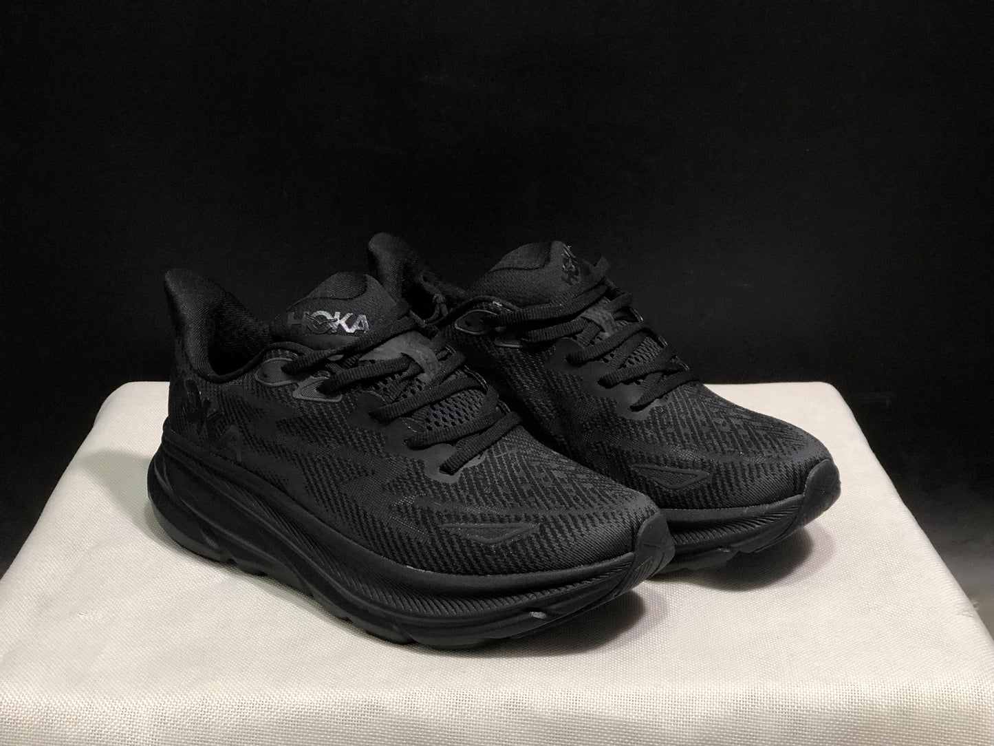 Hoka One One Clifton 9 Black Running Shoes Athletic Shoes Sneakers
