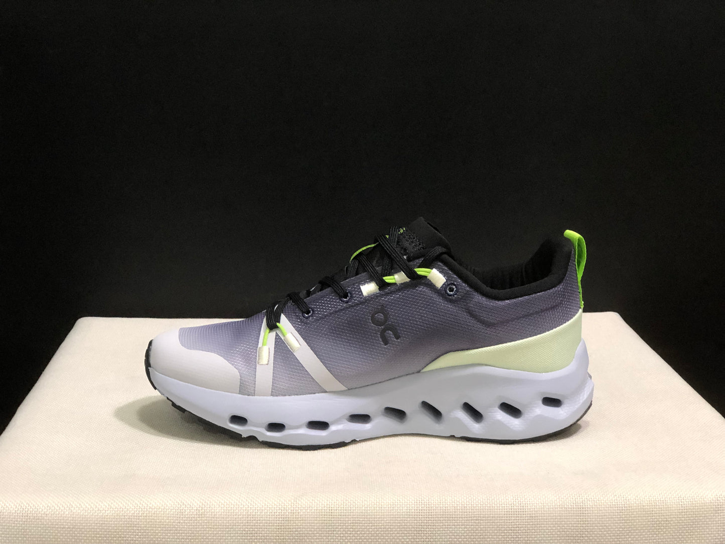 On Running Cloudsurfer Trail Waterproof Comfortable And Breathable Running Shoes Grey/Heather
