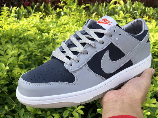 Nike Dunk Low SP College Navy Silver Sneakers