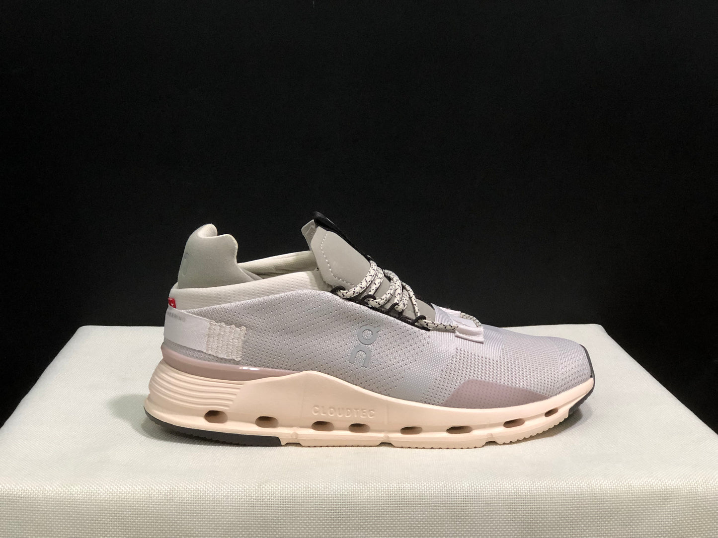 On Running Cloudnova Lightweight Sports Casual Shoes Light Grey