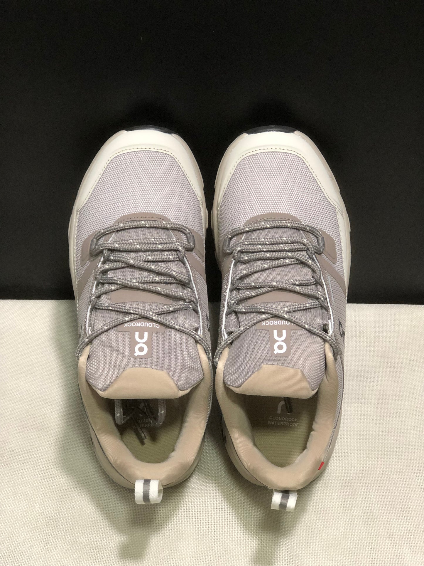 On Running Cloudrock Low WP Hiking Outdoor Shoes Khaki