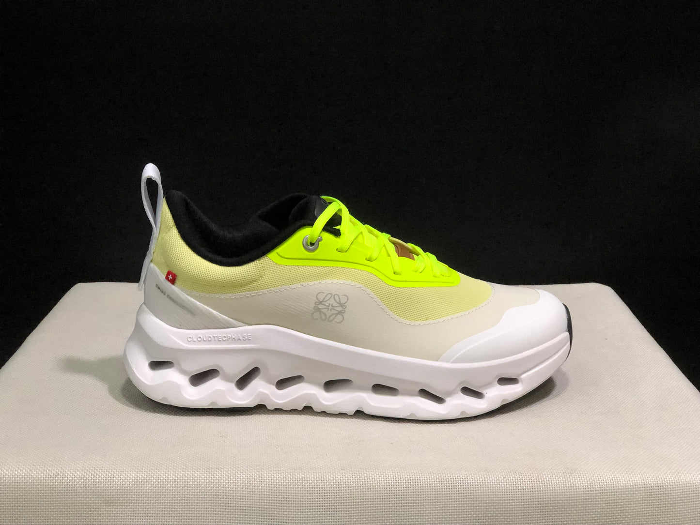 LOEWE x On Running Cloudtilt 2.0 Casual Sports Shoes Fluorescent Green