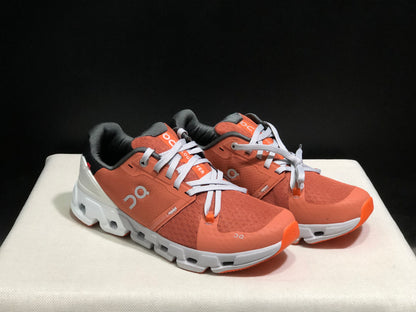 On Running Cloudflow 4 Shock-Absorbing And Wear-Resistant Running Shoes Ginger/White